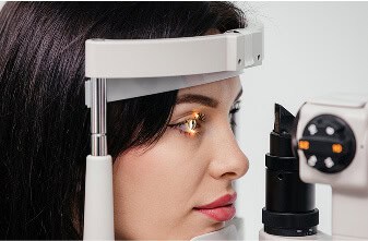 Eye-Floaters-&-Flashes