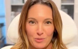Woman with refreshed, youthful eyes after blepharoplasty at Assil Gaur Eye Institute.