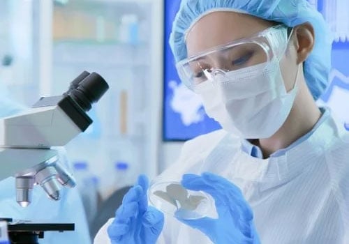 Medical professional performing glaucoma genetic testing at Assil Gaur Eye Institute.